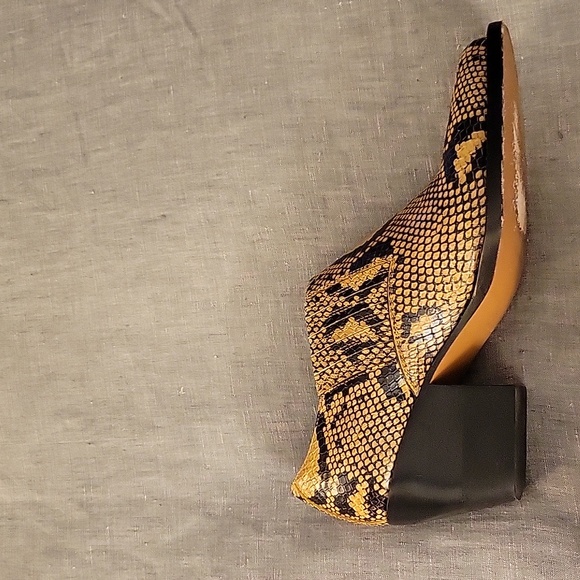 Chloe snake embossed boots size 38 - Picture 3 of 4